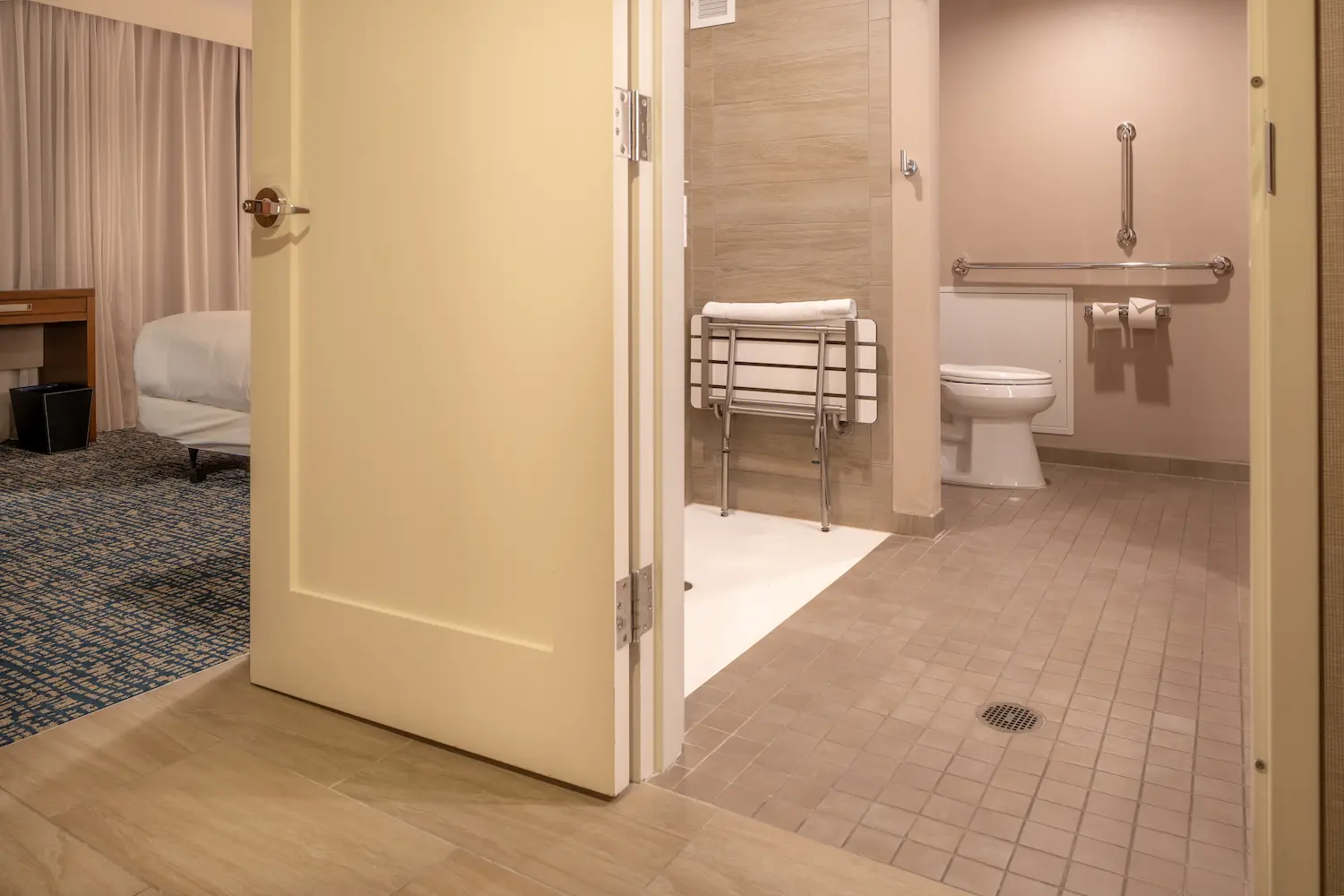 ADA-Compliant Bathroom Contractors pros