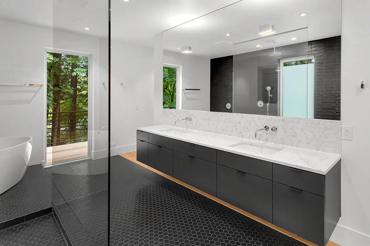 ADA-Compliant Bathroom Contractors pros